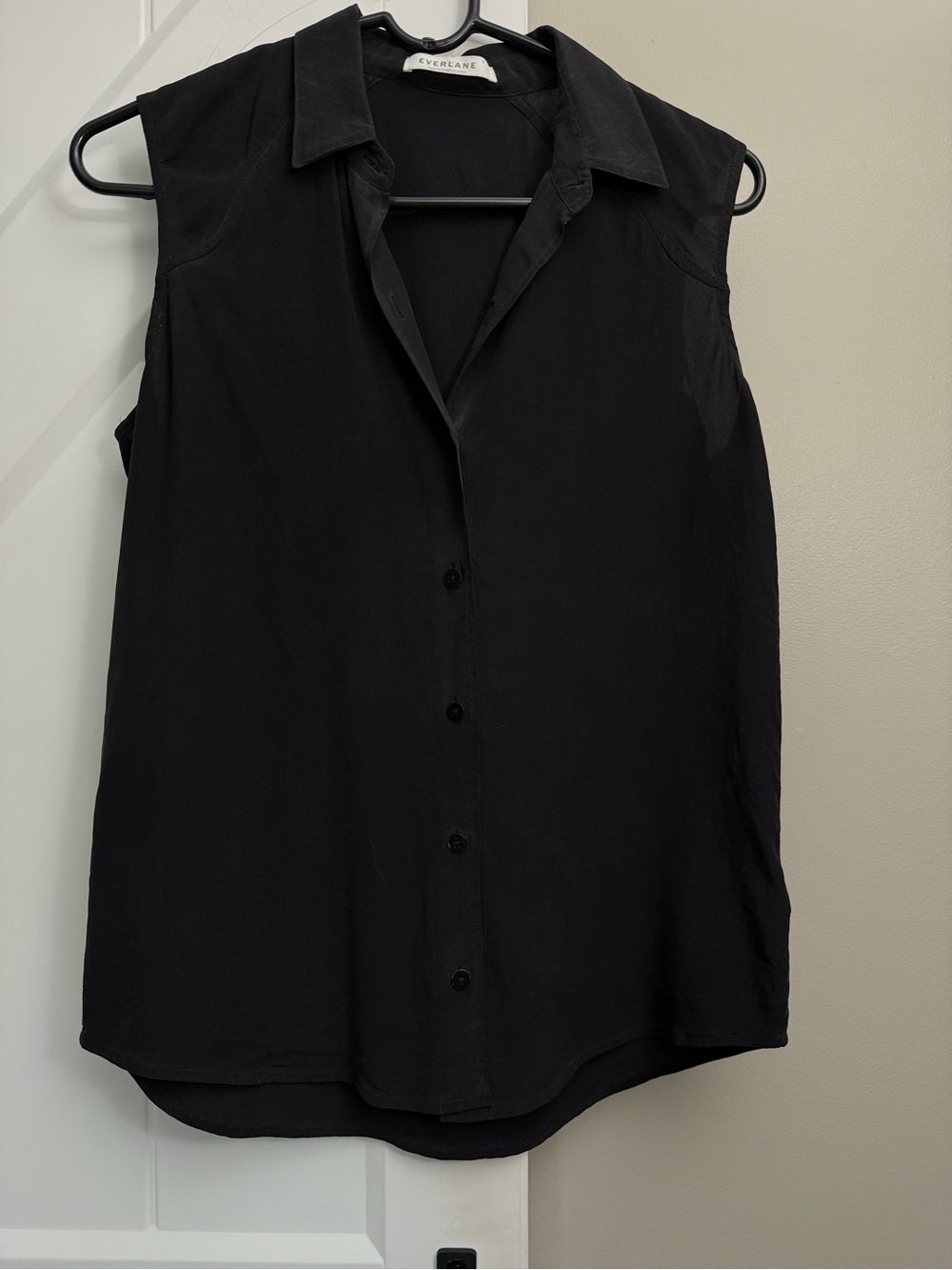 Everlane Silk Button-Down tank